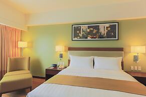 Holiday Inn & Suites Makati by IHG