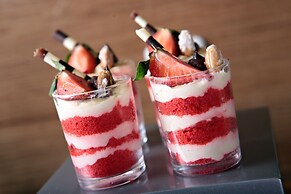 Holiday Inn & Suites Makati by IHG