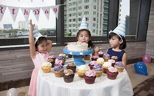 Holiday Inn & Suites Makati by IHG