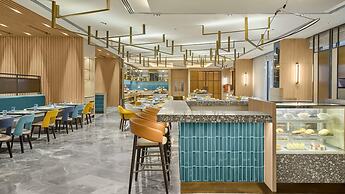 Holiday Inn & Suites Makati by IHG