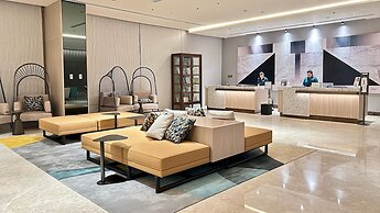 Holiday Inn & Suites Makati by IHG