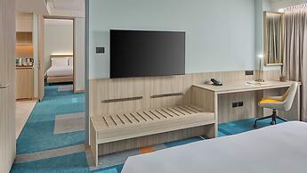 Holiday Inn & Suites Makati by IHG