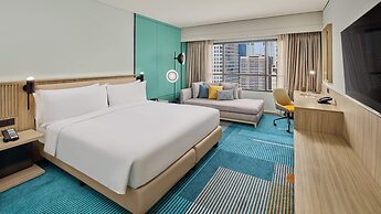 Holiday Inn & Suites Makati by IHG
