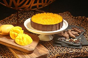 Holiday Inn & Suites Makati by IHG