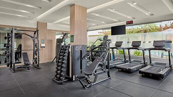 Holiday Inn & Suites Makati by IHG