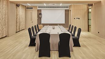 Holiday Inn & Suites Makati by IHG