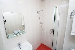 Hotel Shine Palace