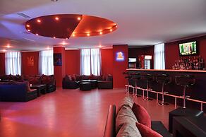Hotel Shine Palace