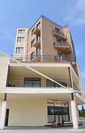 Hotel Shine Palace