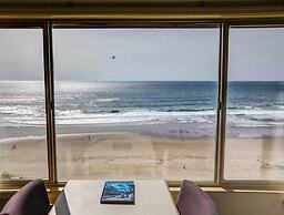 Seahorse Oceanfront Lodging