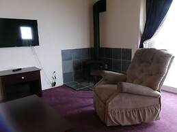 Seahorse Oceanfront Lodging