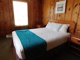 Seahorse Oceanfront Lodging