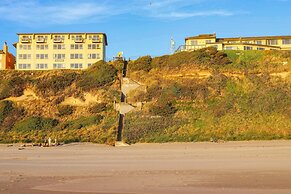 Seahorse Oceanfront Lodging