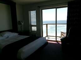 Seahorse Oceanfront Lodging