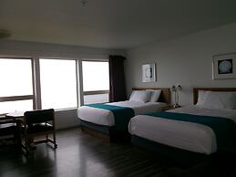 Seahorse Oceanfront Lodging