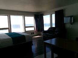 Seahorse Oceanfront Lodging