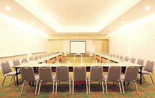 HARRIS Hotel & Conventions Festival Citylink Bandung