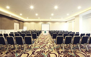 HARRIS Hotel & Conventions Festival Citylink Bandung