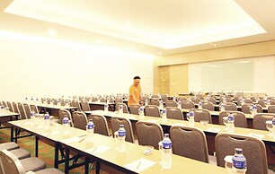 HARRIS Hotel & Conventions Festival Citylink Bandung