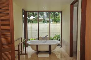 Komaneka at Rasa Sayang