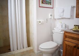Amoray Dive Resort