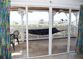 Amoray Dive Resort