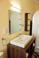 Le Cactus Guesthouse