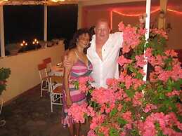 Le Cactus Guesthouse