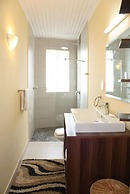 Le Cactus Guesthouse