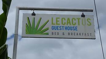 Le Cactus Guesthouse