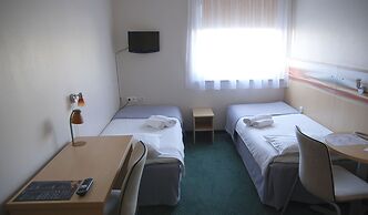 Economy Silesian Hotel