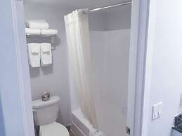 Motel 6 Brooks, AB