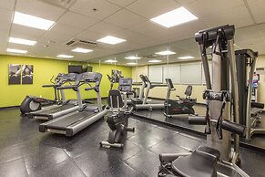 Country Inn & Suites by Radisson, Buffalo South I-90, NY