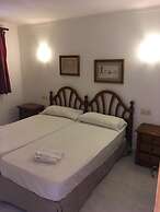 Sol y Mar Apartments