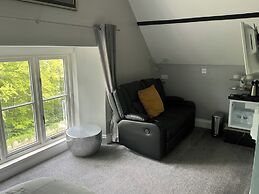 Cherrywood Lodge