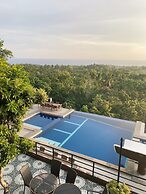 Marqis Sunrise Sunset Resort and Spa