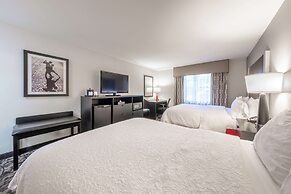 Hampton Inn & Suites DuPont
