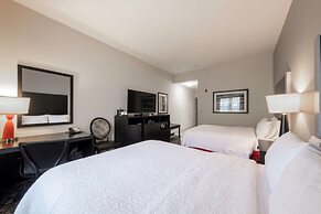 Hampton Inn & Suites DuPont