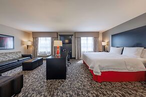 Hampton Inn & Suites DuPont