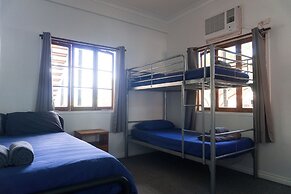 Somewhere To Stay Backpackers