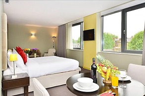 Axiom Park Hotel