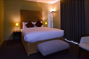 Axiom Park Hotel