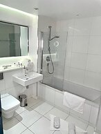 Axiom Park Hotel
