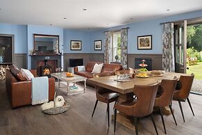 Meikleour Arms Hotel and Restaurant