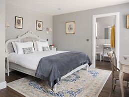 Meikleour Arms Hotel and Restaurant