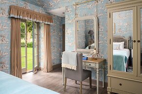 Meikleour Arms Hotel and Restaurant