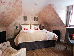 Meikleour Arms Hotel and Restaurant