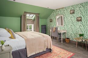 Meikleour Arms Hotel and Restaurant