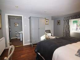 Meikleour Arms Hotel and Restaurant