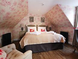 Meikleour Arms Hotel and Restaurant